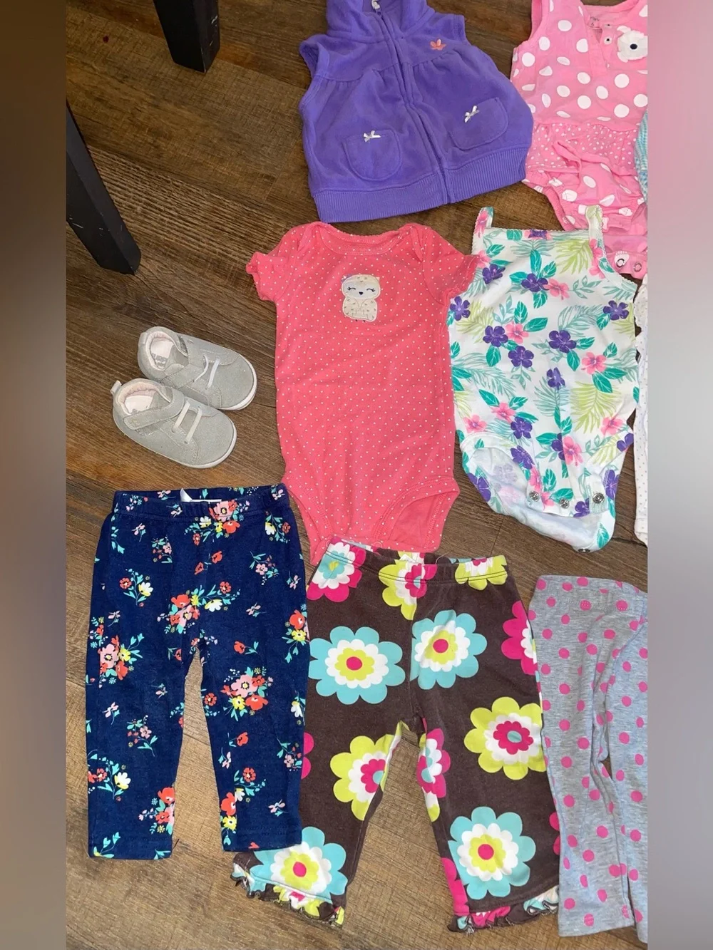 Girl’s Size 6 Months Carter’s Lot (23 Items) Great Condition